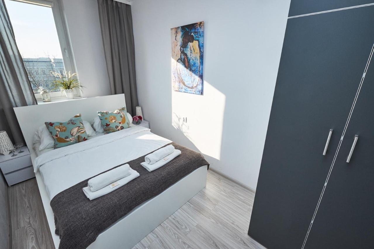 Noctis Apartment Senatorska Warschau Exterior foto